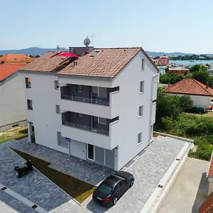 https://apartmani-zupan.hotelinzadar.com