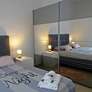 https://apartments-denis-opatija.in-istria.net